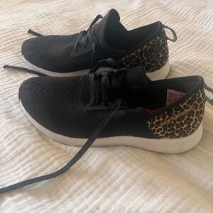 New Balance Nergize Sport Black Cheetah Women’s Athletic Running Shoes Size 8